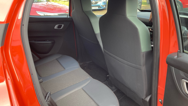 Dacia Spring 27kWh Extreme 65 48kW 5dr Auto Electric Hatchback